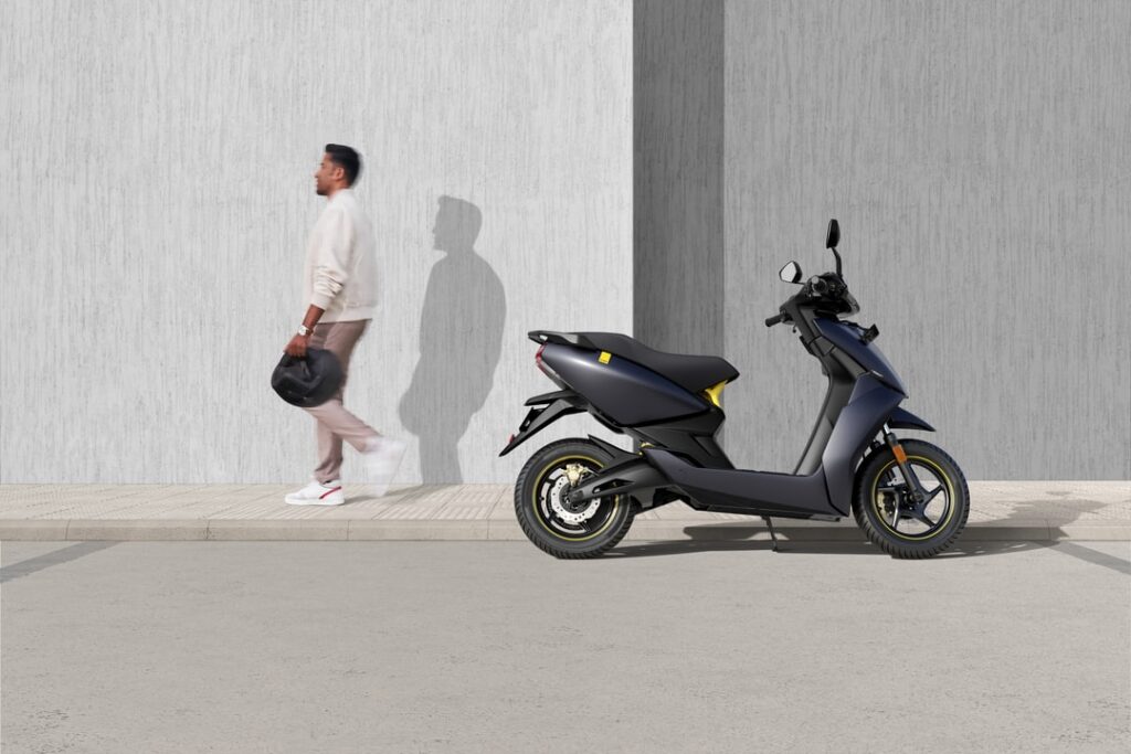 Can You Travel Long Distance On A Scooter