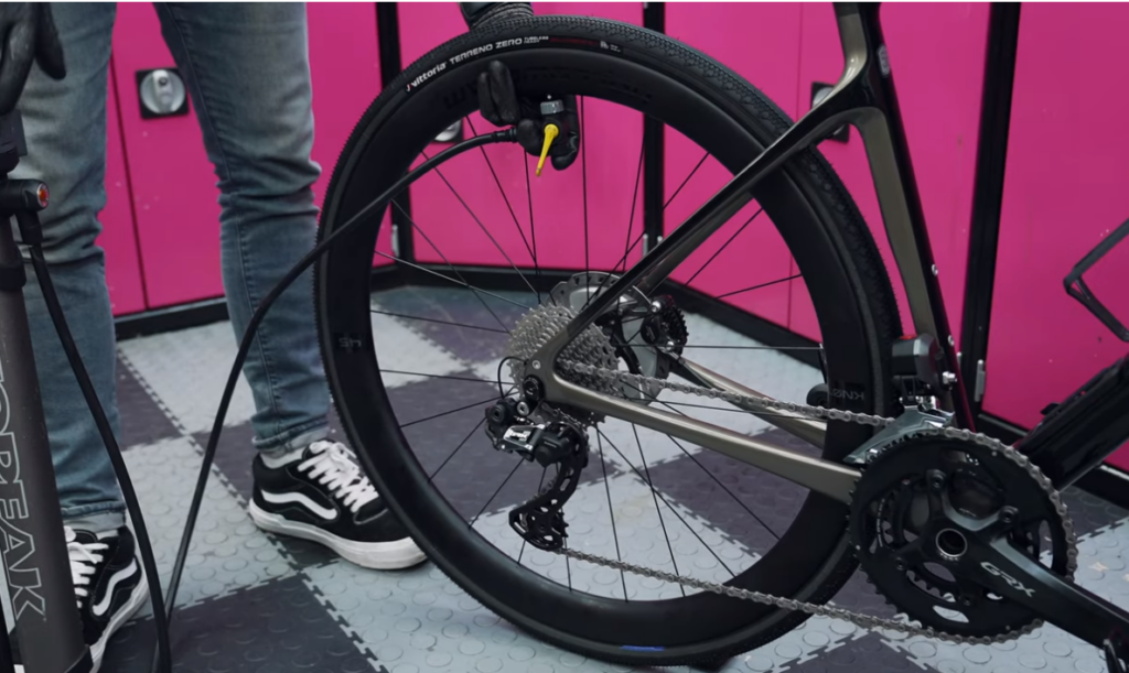How to Seat a Tubeless Tire